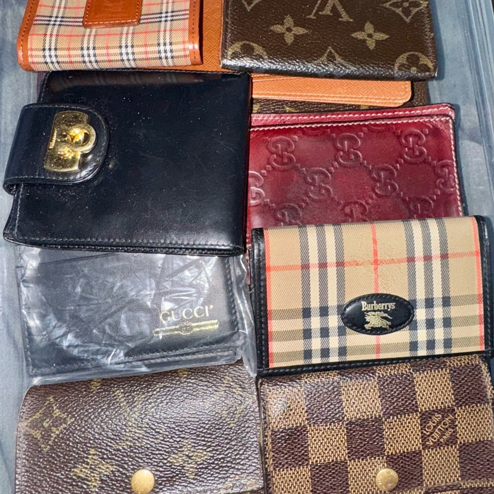 Louis Vuitton Brown Monogram Key & Card Holder